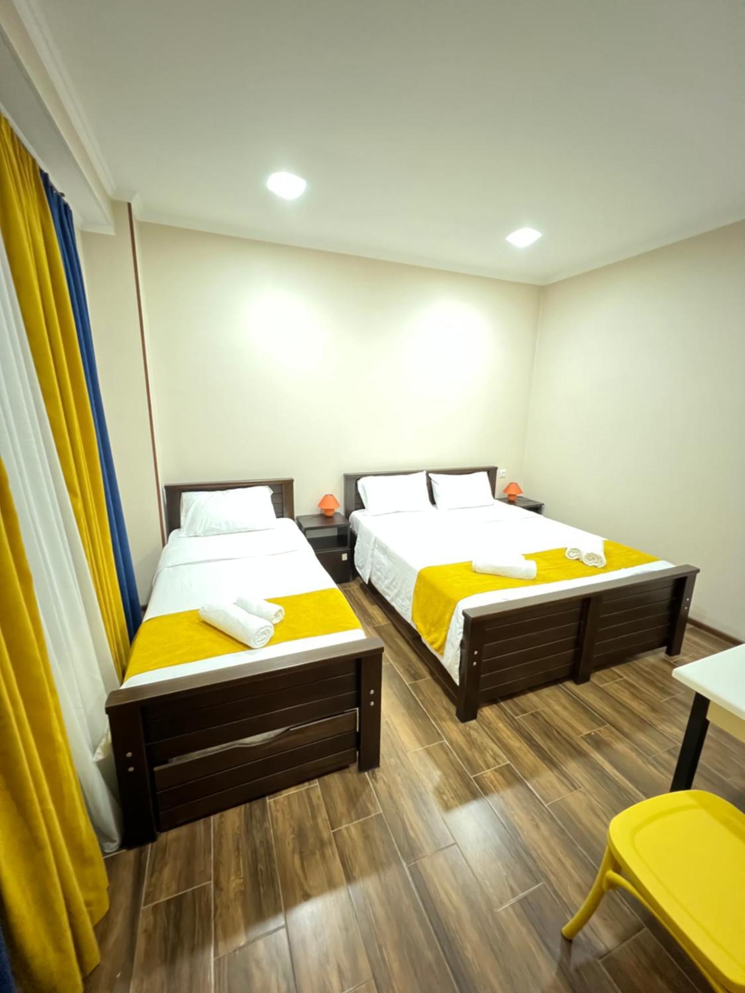 Borjomi Yellow Hotel Экстерьер фото